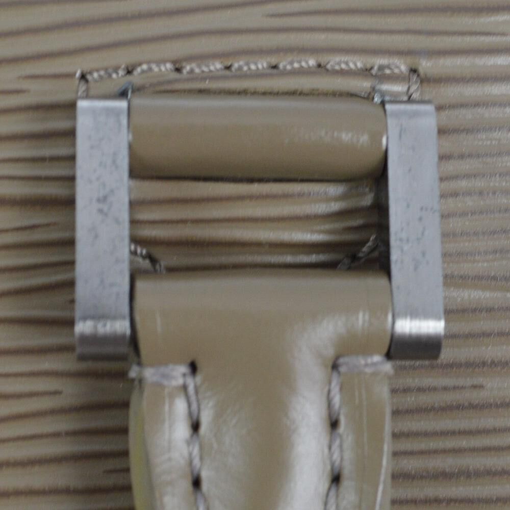 Louis Vuitton Pont Neuf