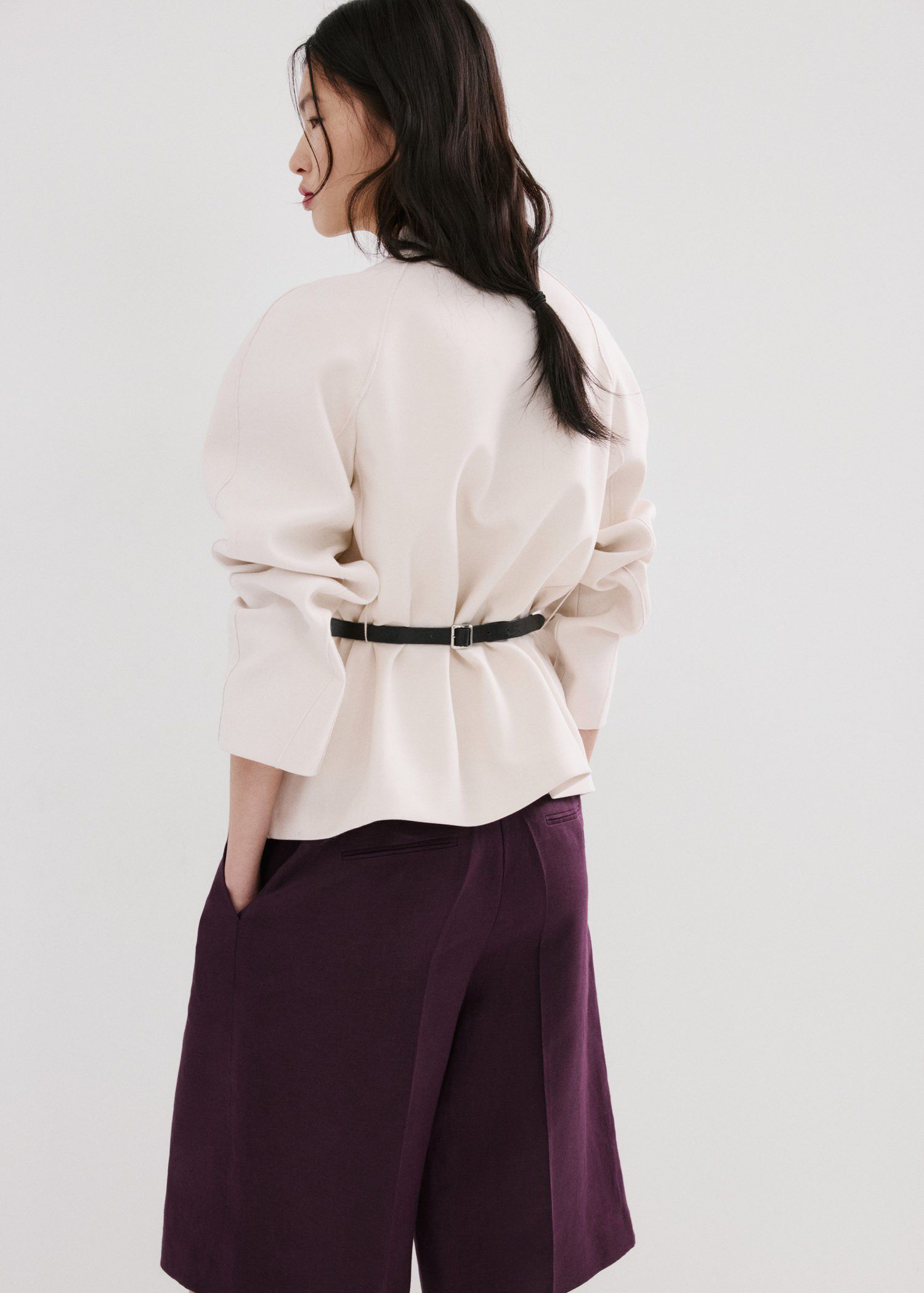 Straight linen Bermuda shorts