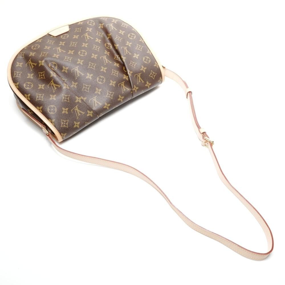 Louis Vuitton Shoulder Bags