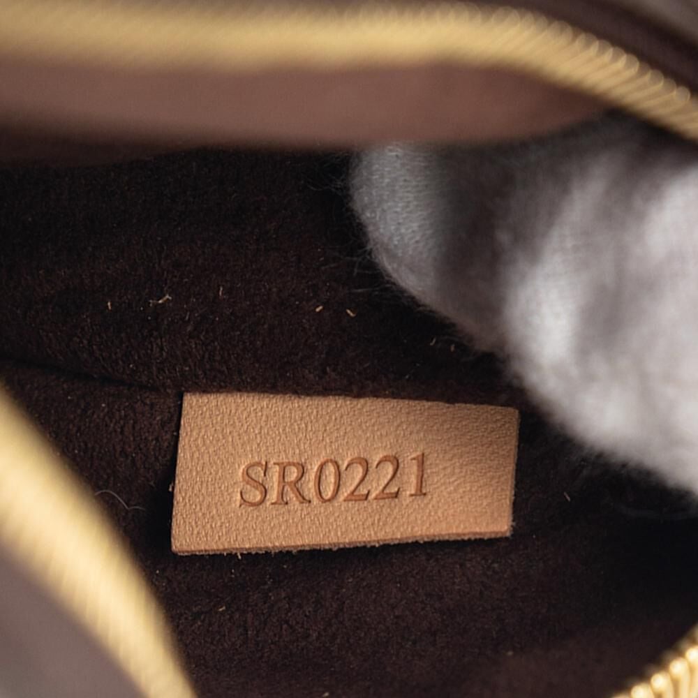 Louis Vuitton Shoulder Bags