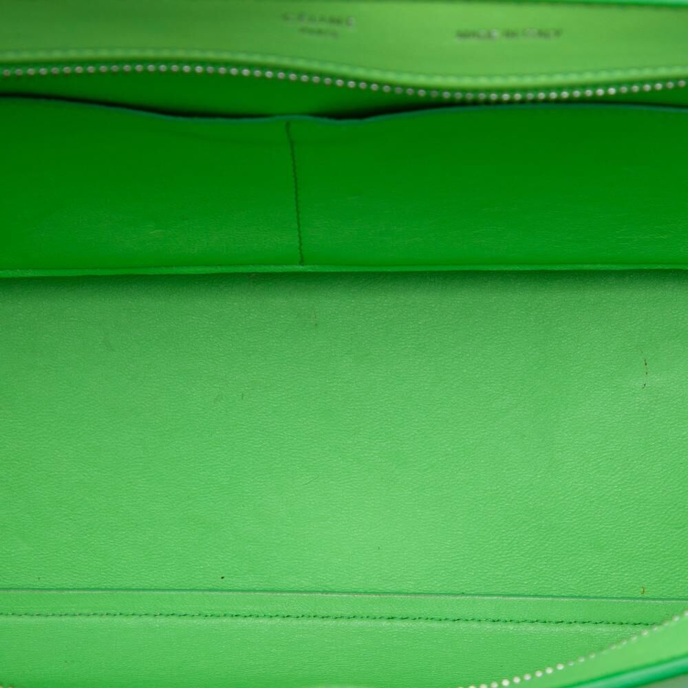 C&eacute;line Trapeze