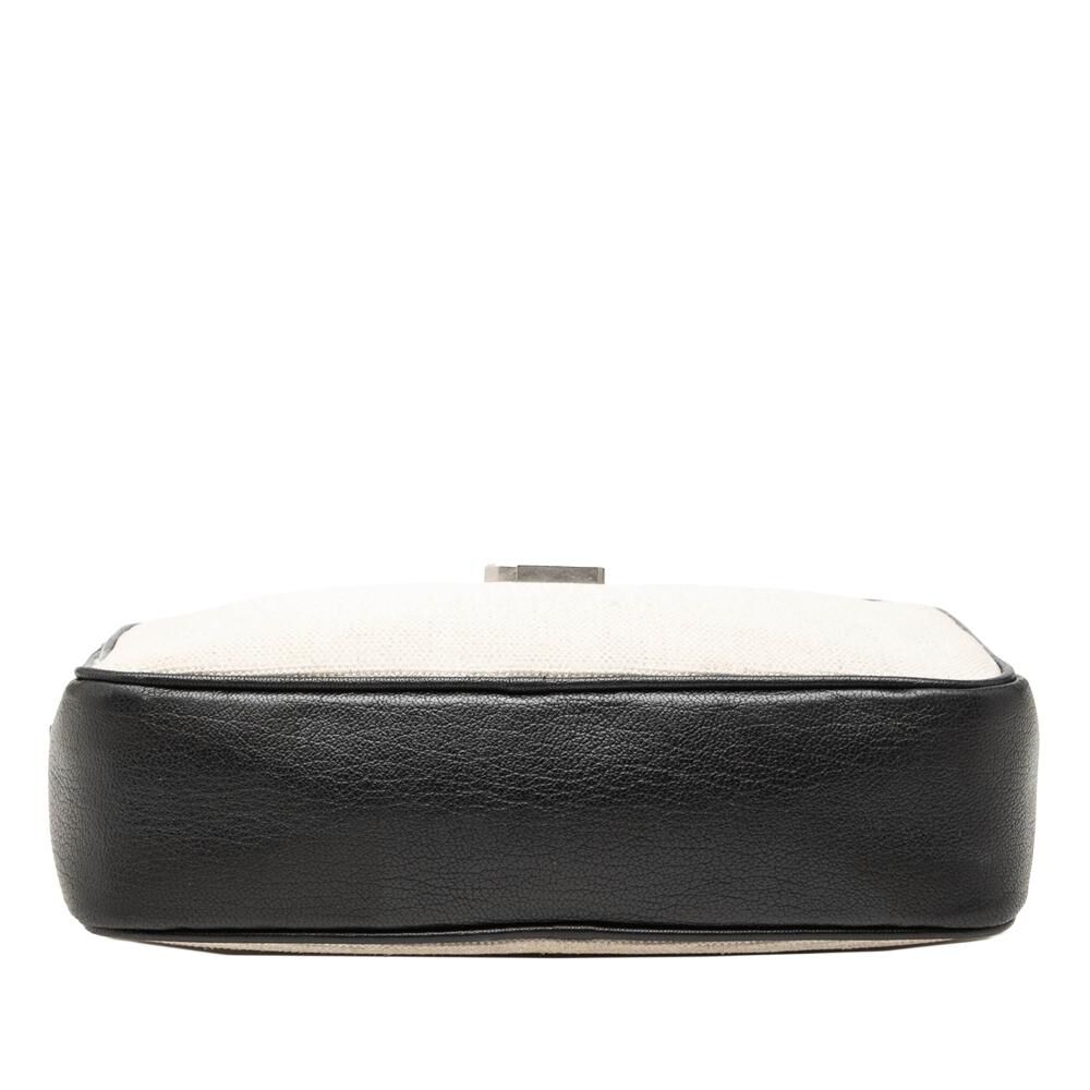 Yves Saint Laurent Shoulder Bag