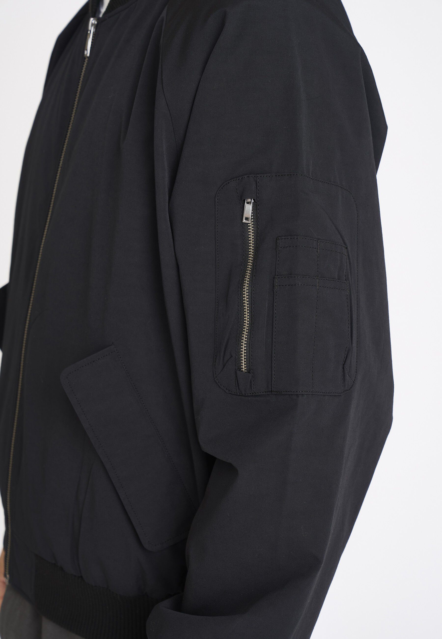 RTOLIVER BOMBER JACKET