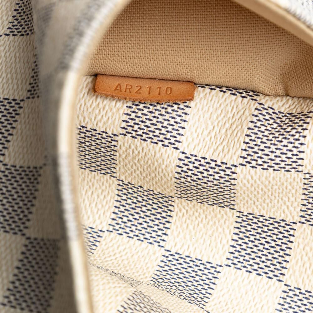 Louis Vuitton Totally