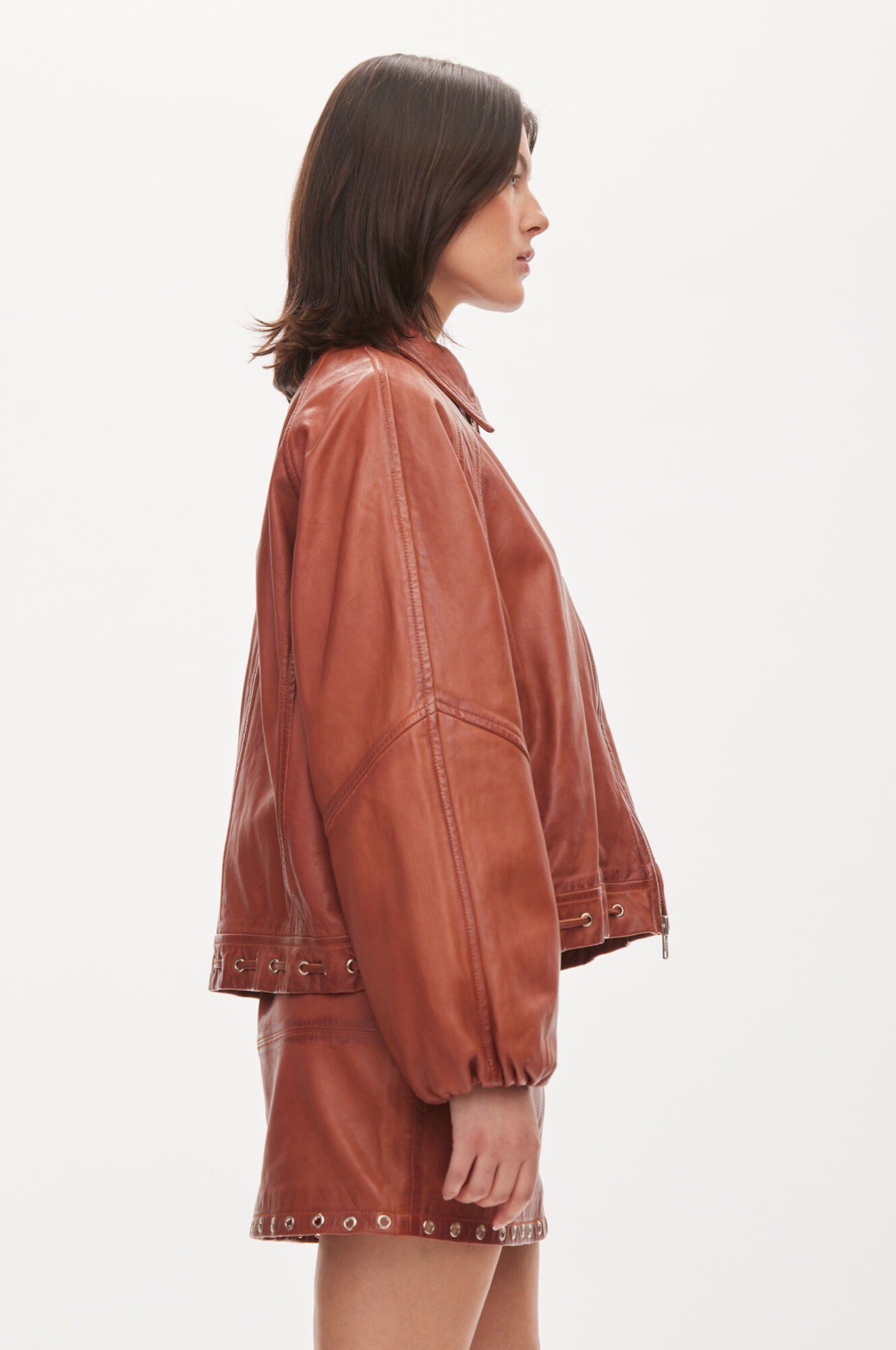 Eye leather skirt
