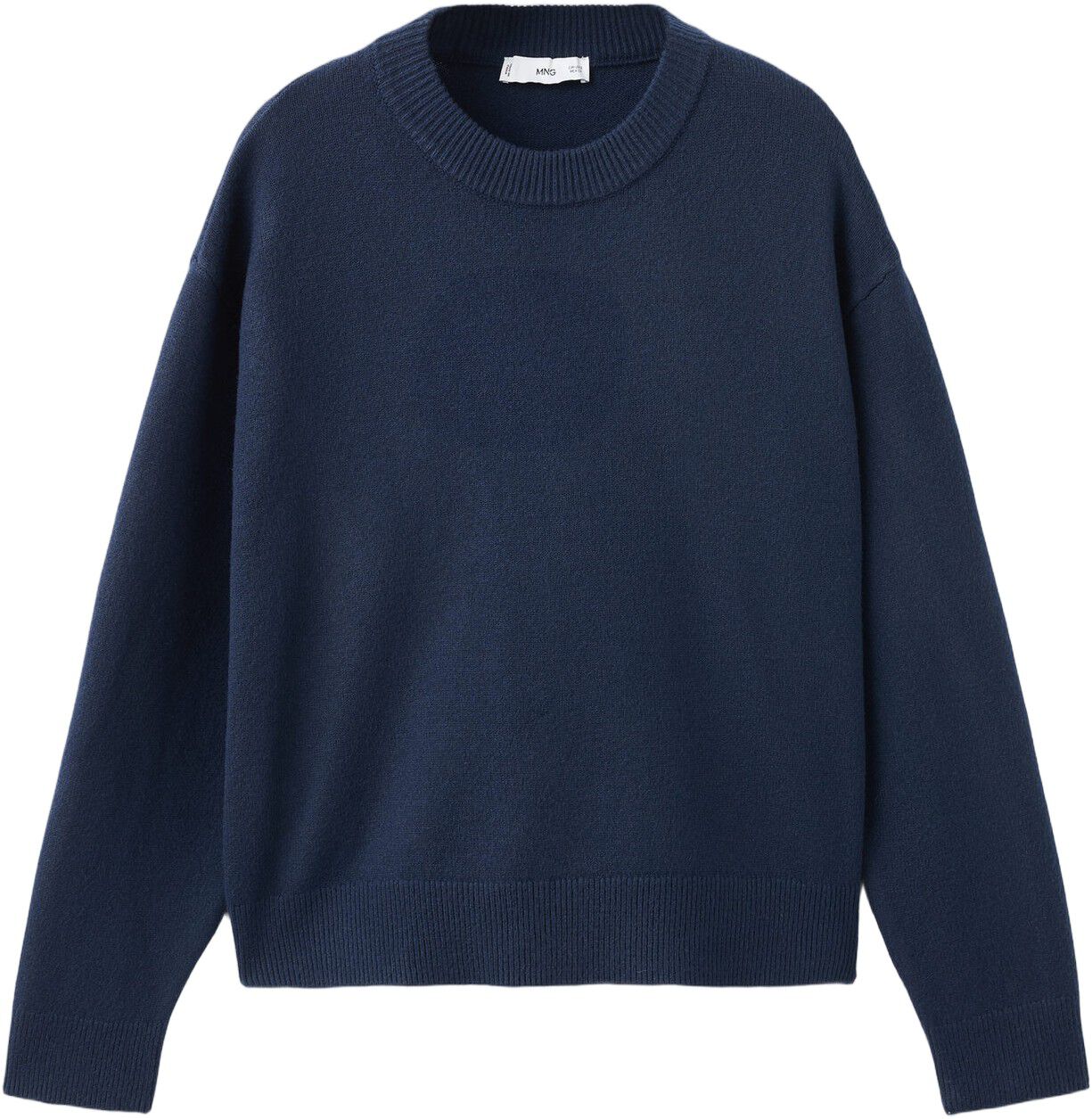 Round-neck knitted sweater