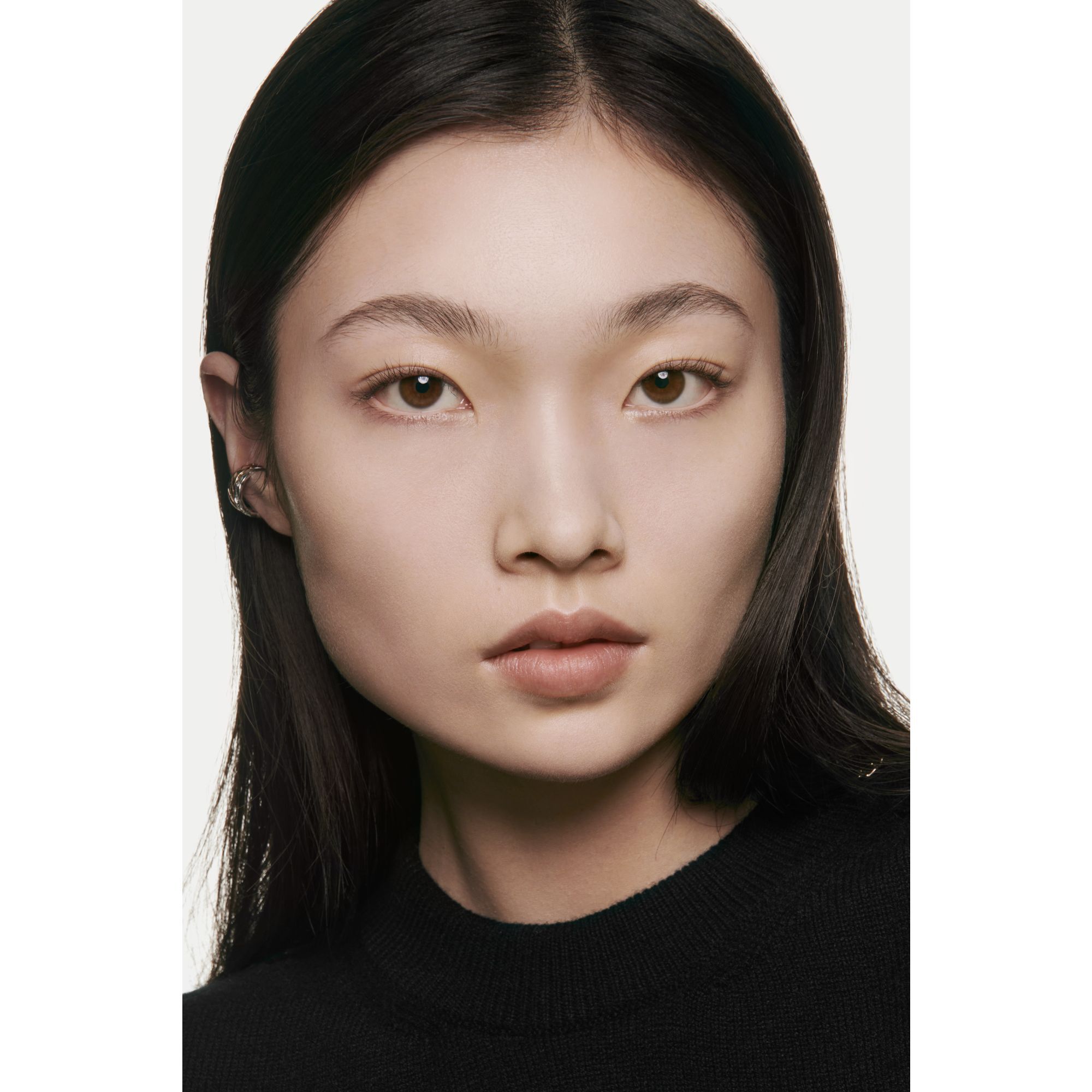 ET ULTIMATIVT FOUNDATIONSERUM FOR MERE UDSTR&Aring;LING