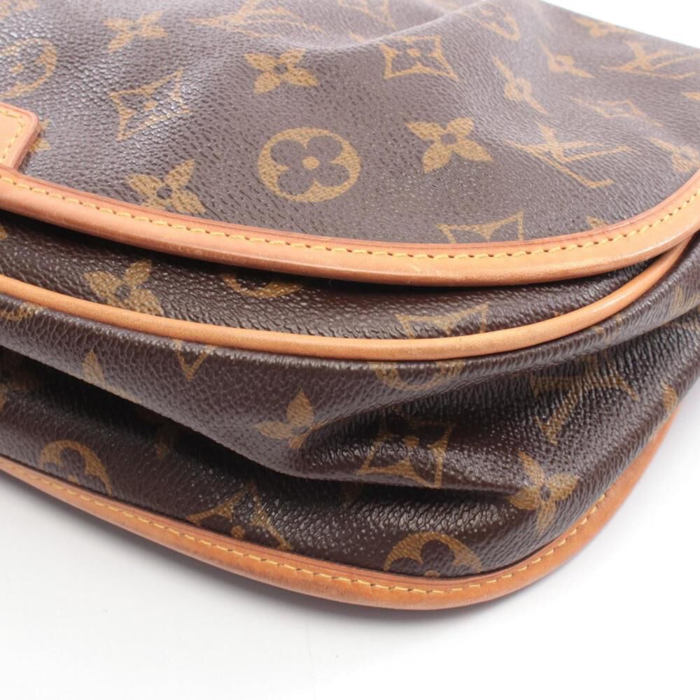 Louis Vuitton Menilmontant