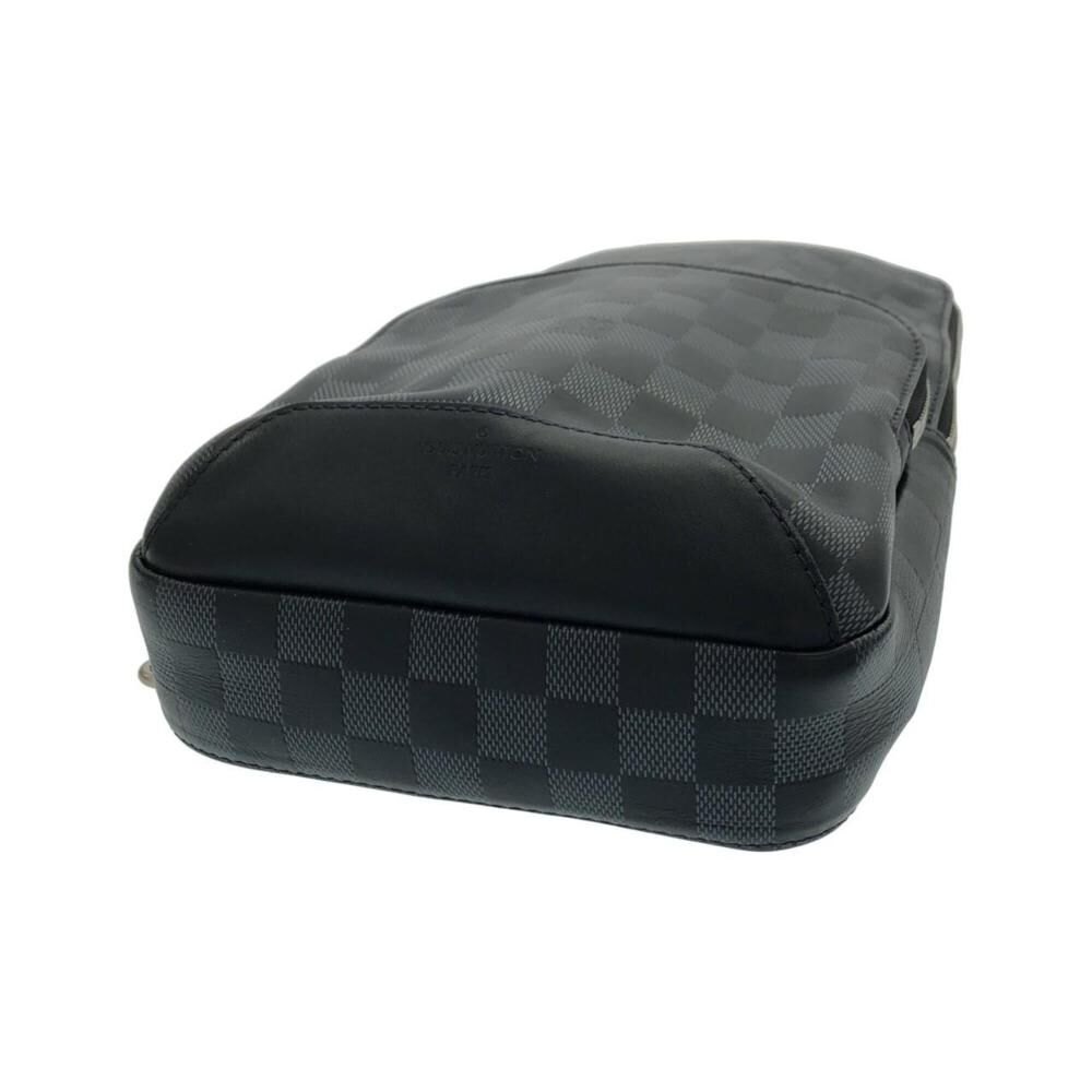 Louis Vuitton Shoulder Bags