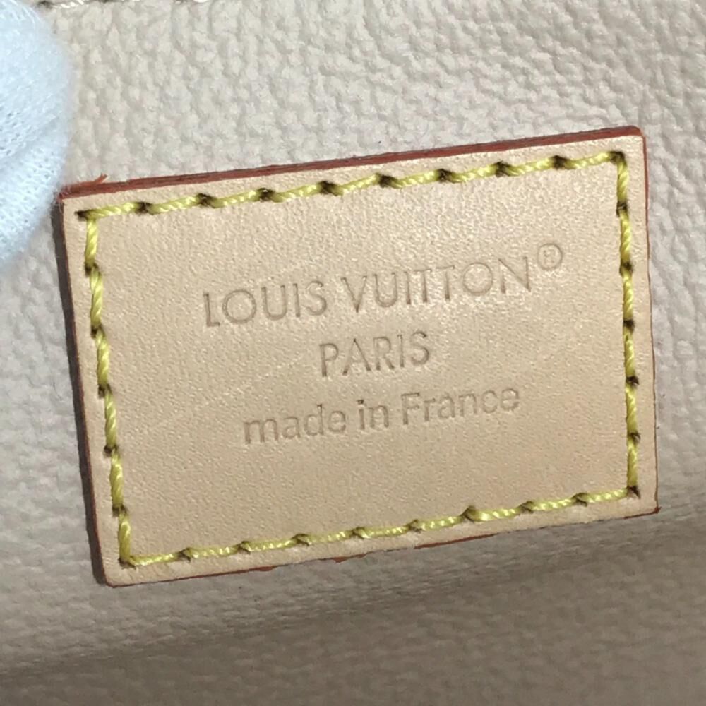 Louis Vuitton Clutch