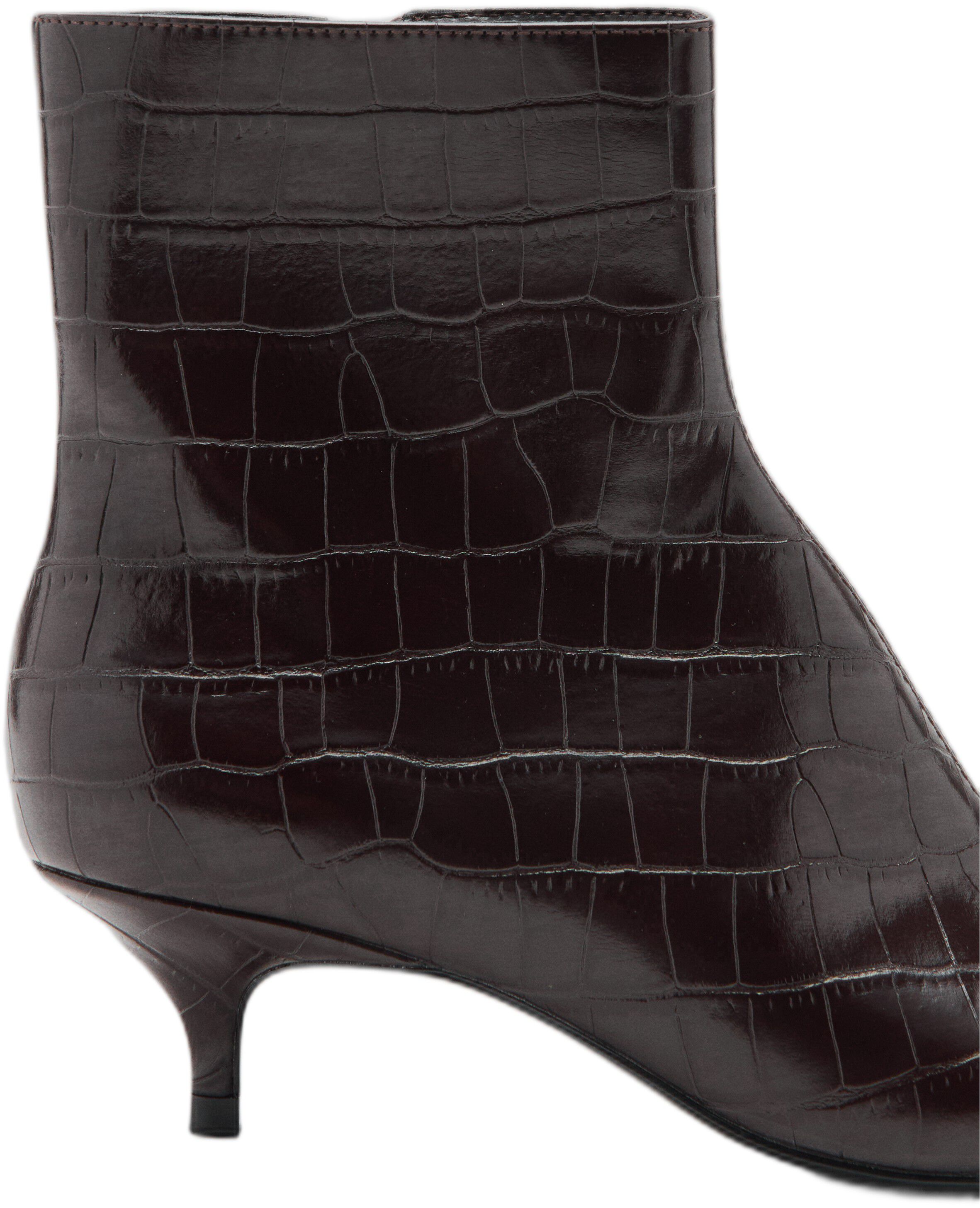 Pointed-toe kitten-heel ankle boots