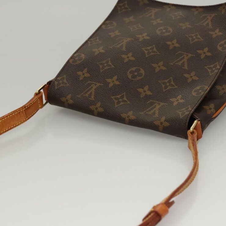 Louis Vuitton Musette Salsa