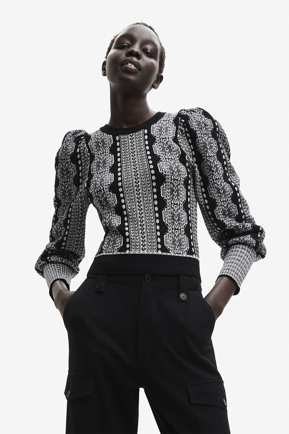 Jumper with balloon sleeves and borders