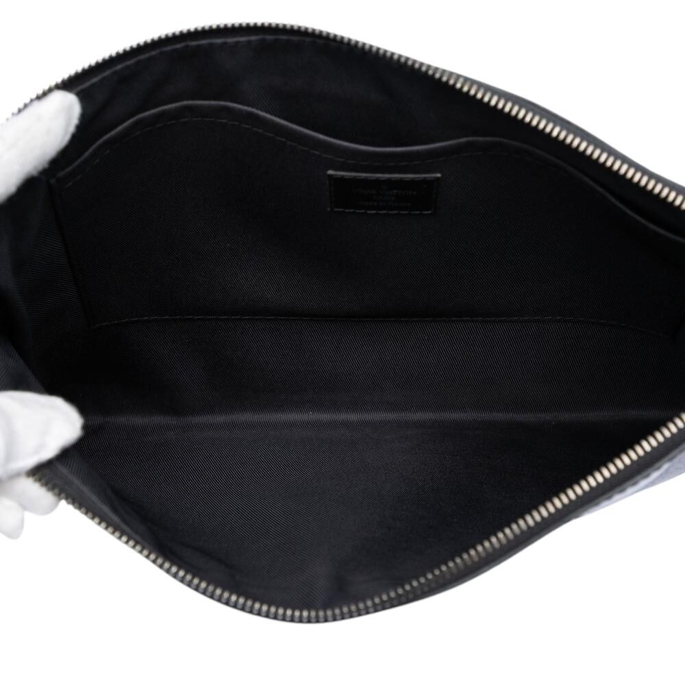 Louis Vuitton Clutch