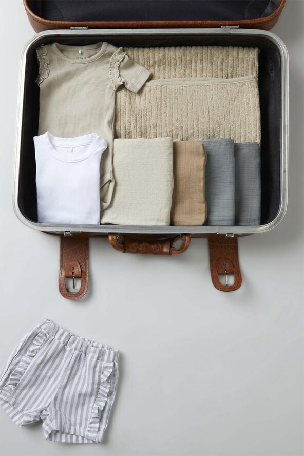 NBFHUSILLE SHORTS