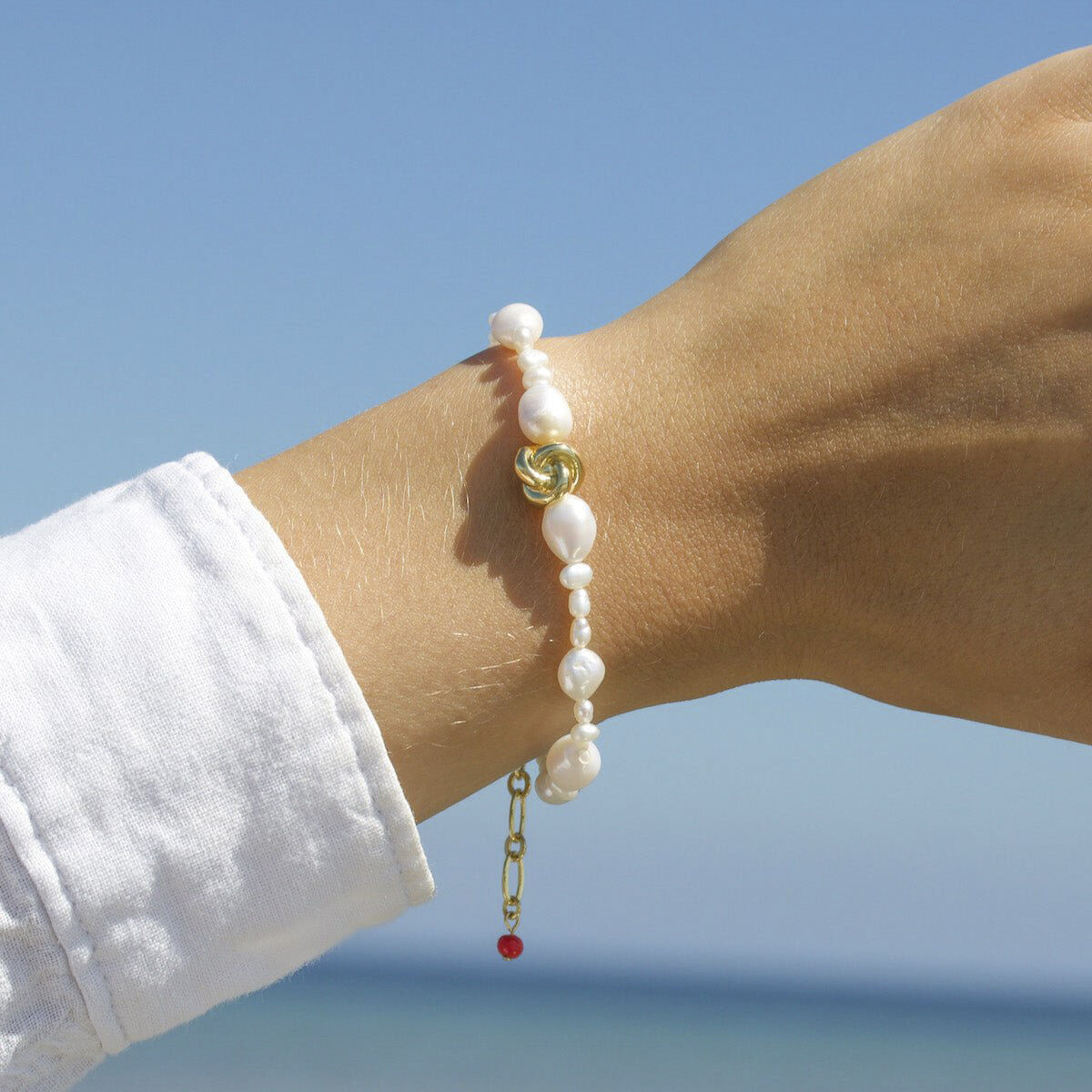 Knot Pearl Bracelet