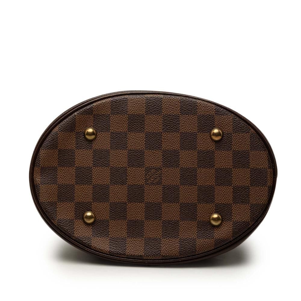 Louis Vuitton Marais
