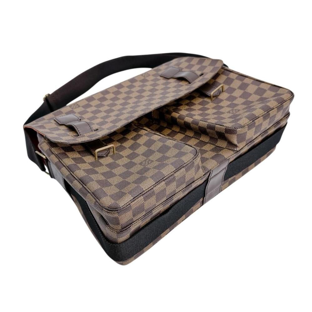 Louis Vuitton Broadway