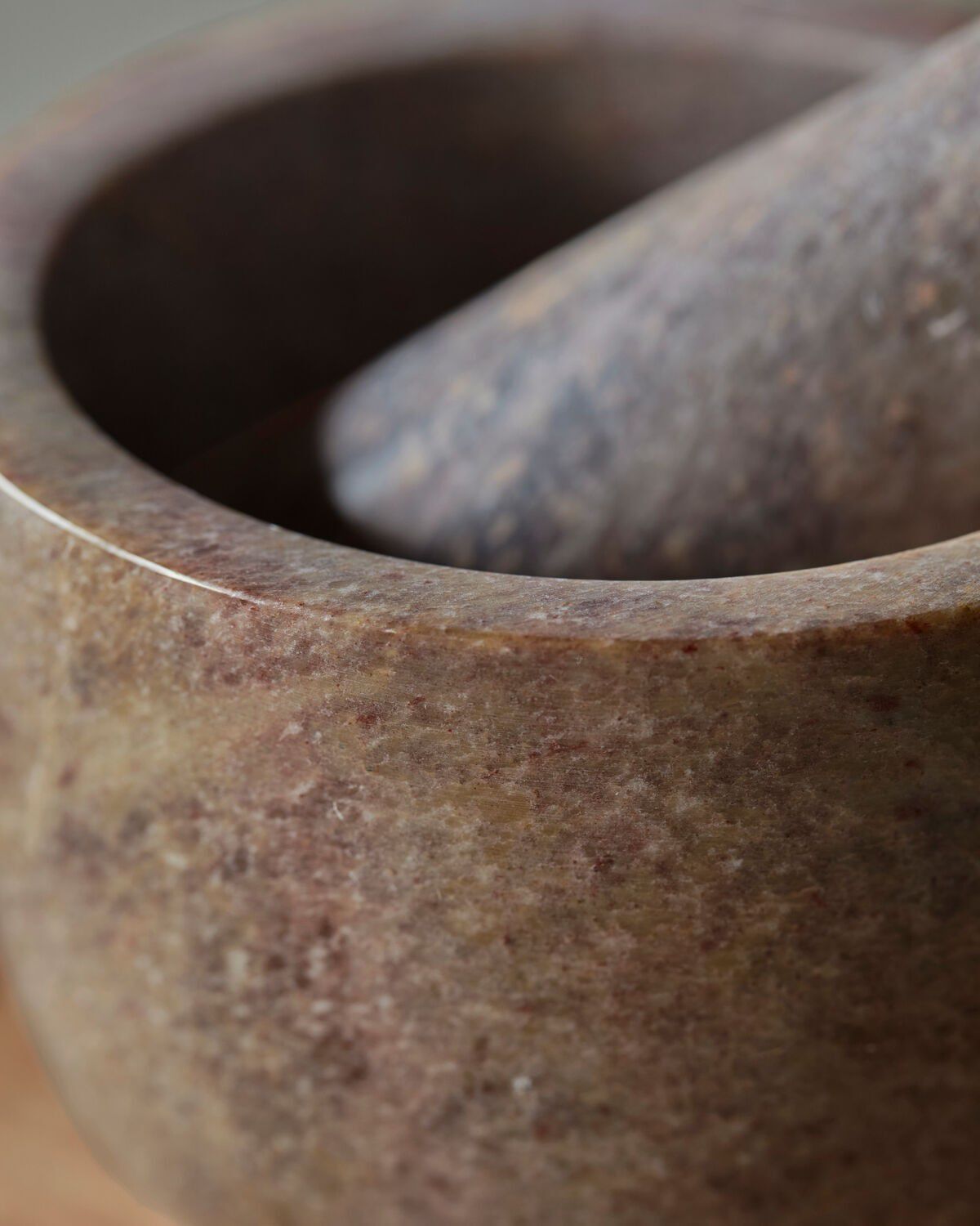 Mortar w. pestle, HDArb, Brown