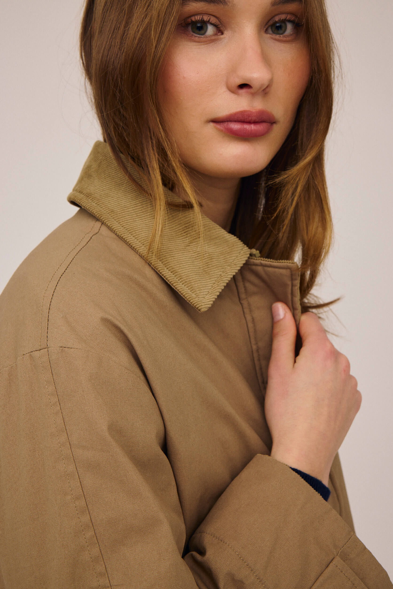 Emmy 2 coated jakke med fl&oslash;jlskanter - GRS