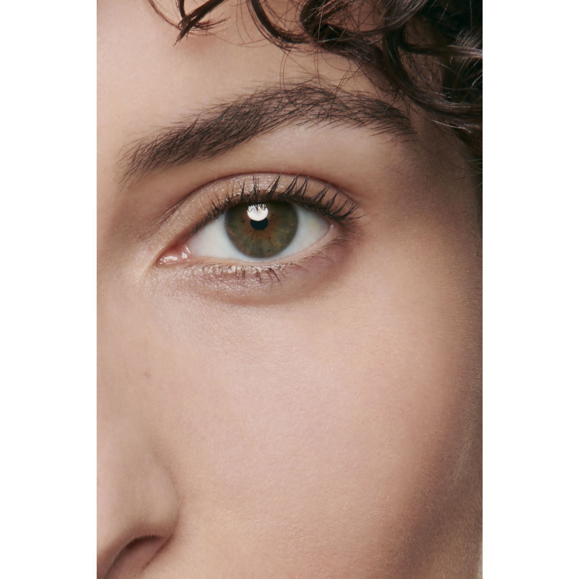 ULTRAWEAR  ALL-DAY COMFORT  FLAWLESS FINISH CONCEALER