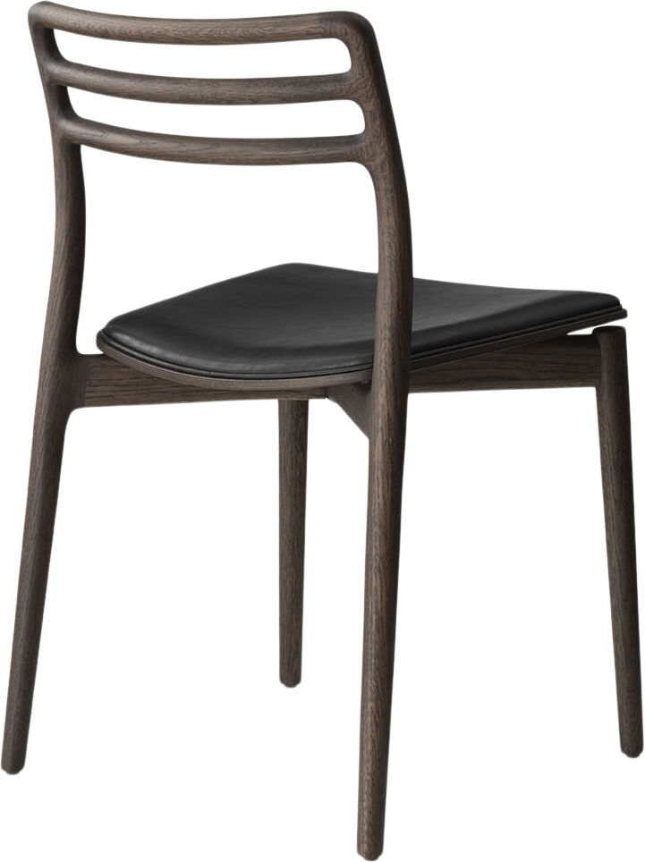 Vipp481 Cabin chair, Dark oak w/black leather