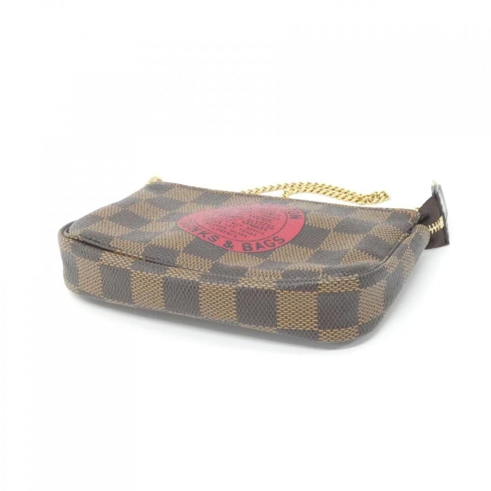 Louis Vuitton Pouch