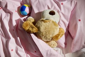 Daisy Senget&oslash;j Junior 100x140 cm pink/r&oslash;d