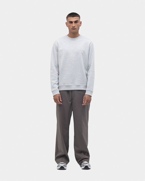 CLASSIC CREWNECK - CLOUDY GREY