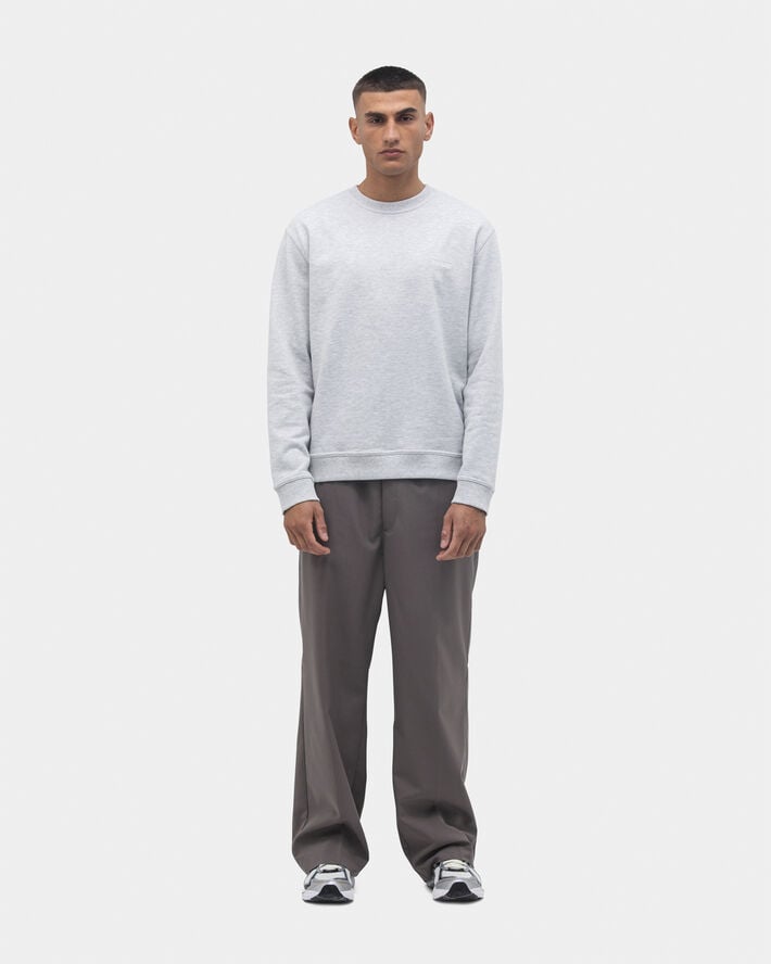 CLASSIC CREWNECK - CLOUDY GREY