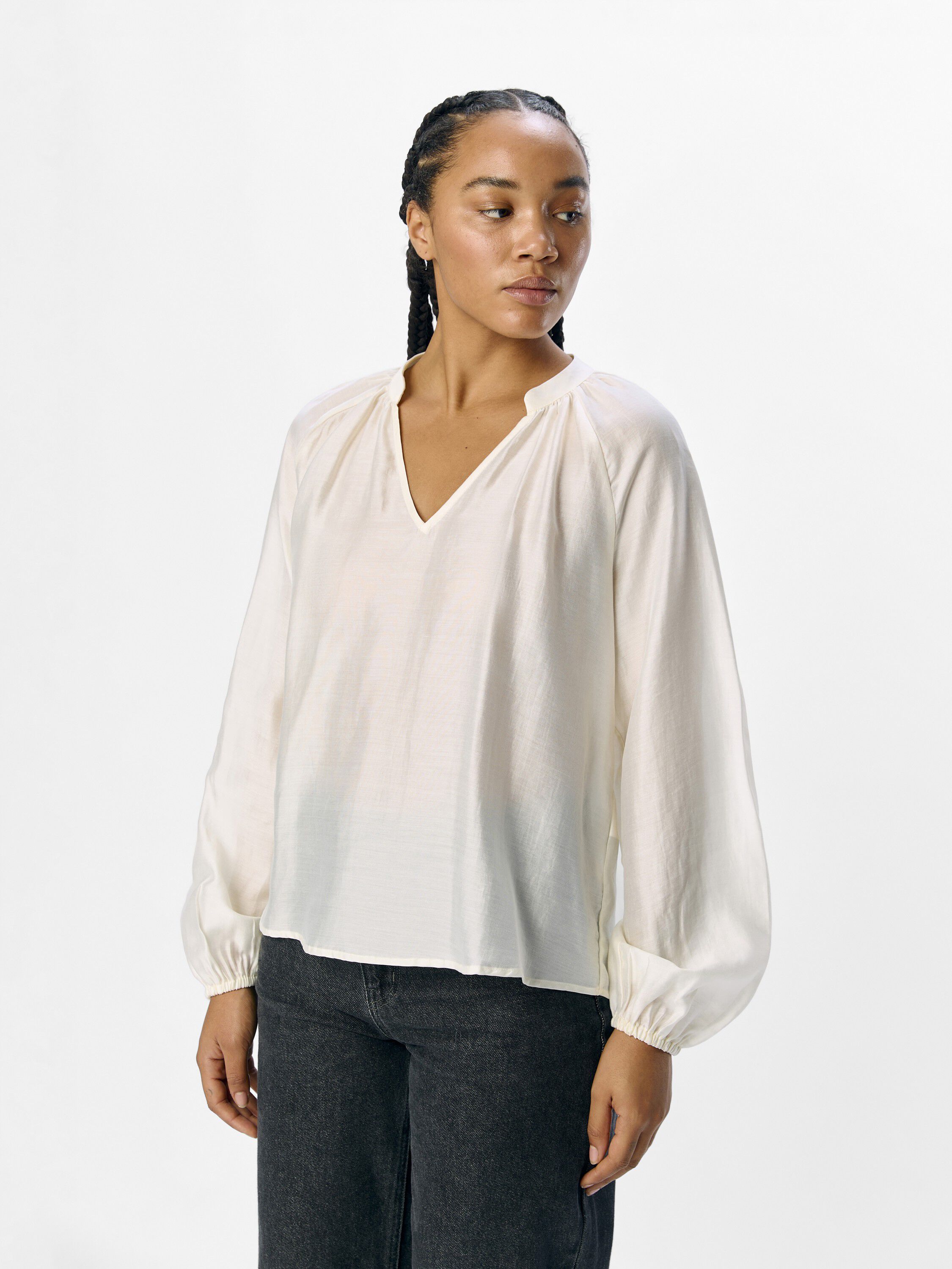 OBJHEIDI L/S LO V-NECK TOP NOOS