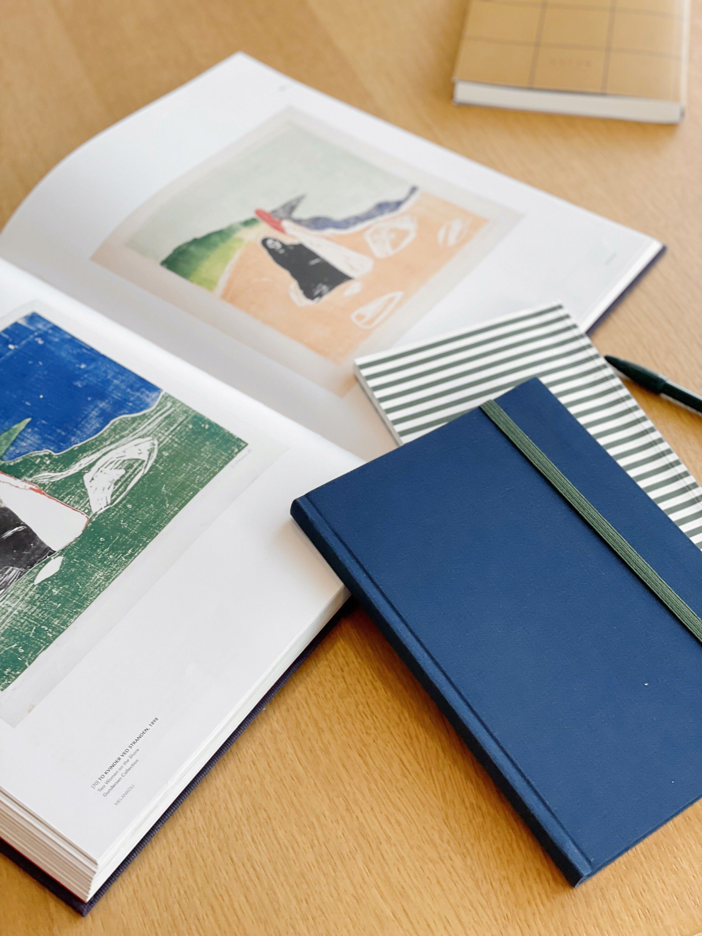 BEA notebook with elastic band