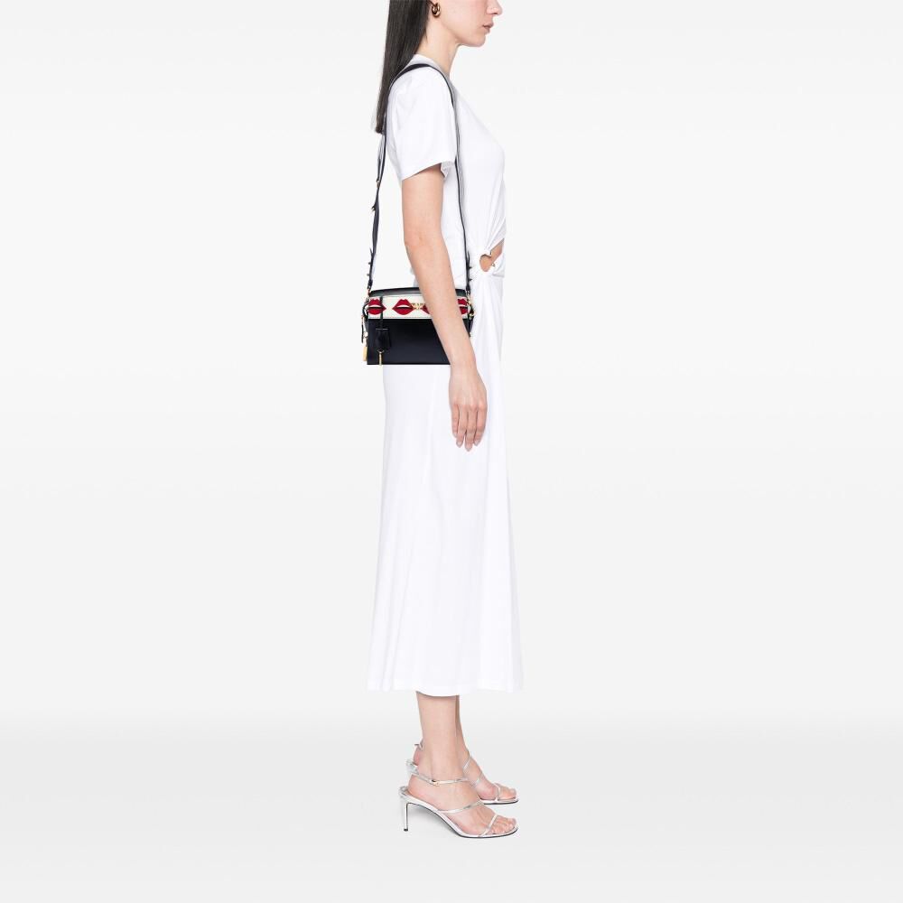 Prada Esplanade