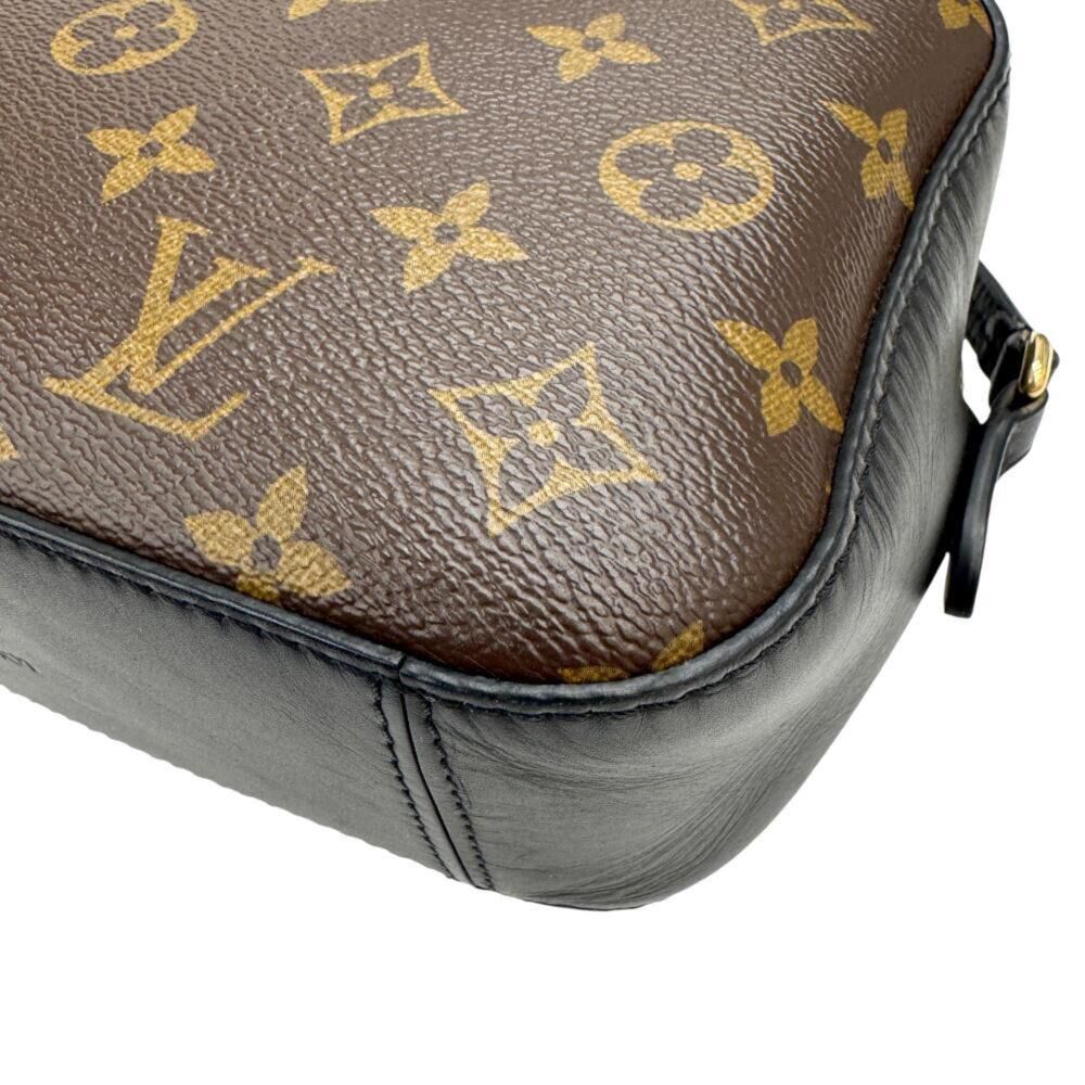Louis Vuitton Shoulder Bags