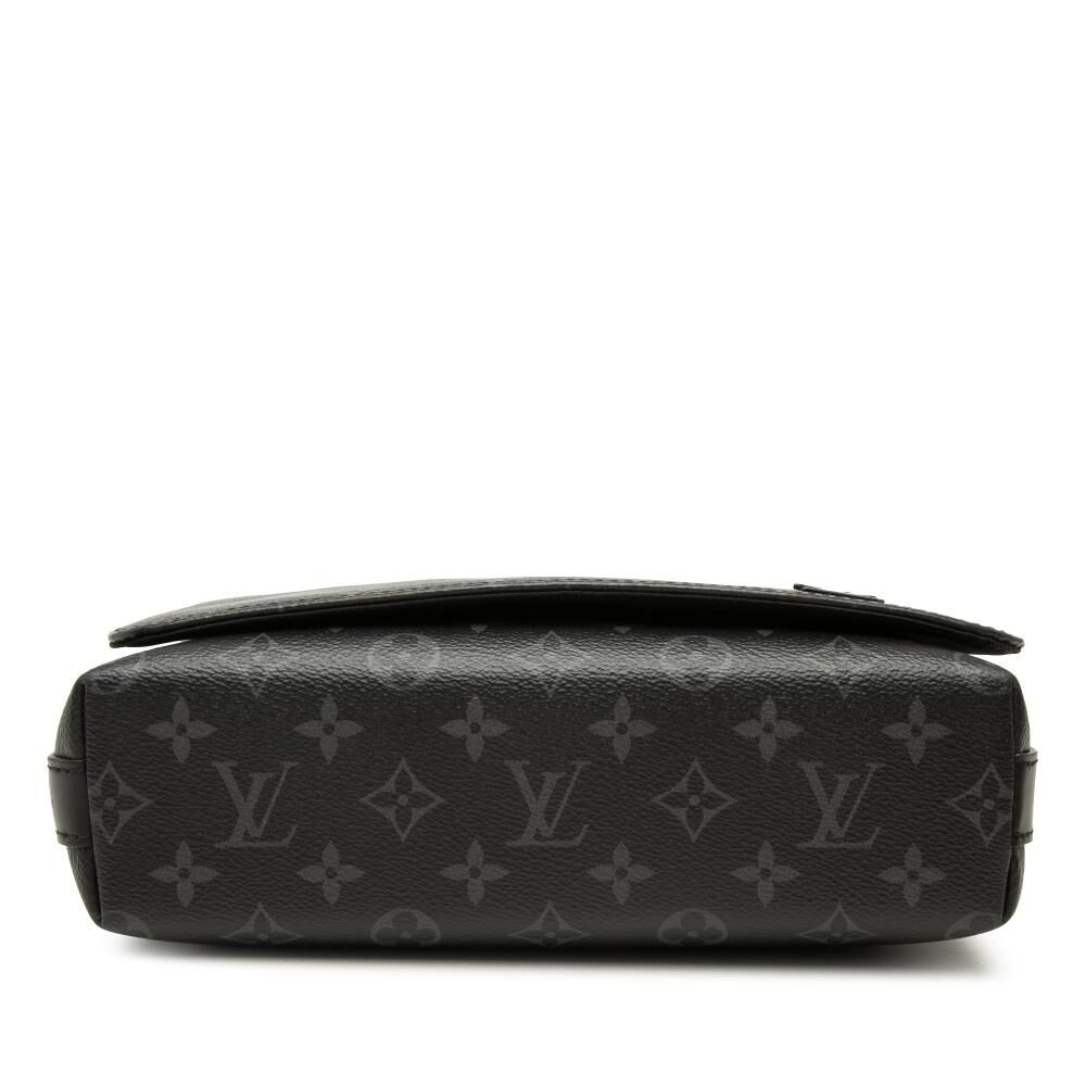 Louis Vuitton District