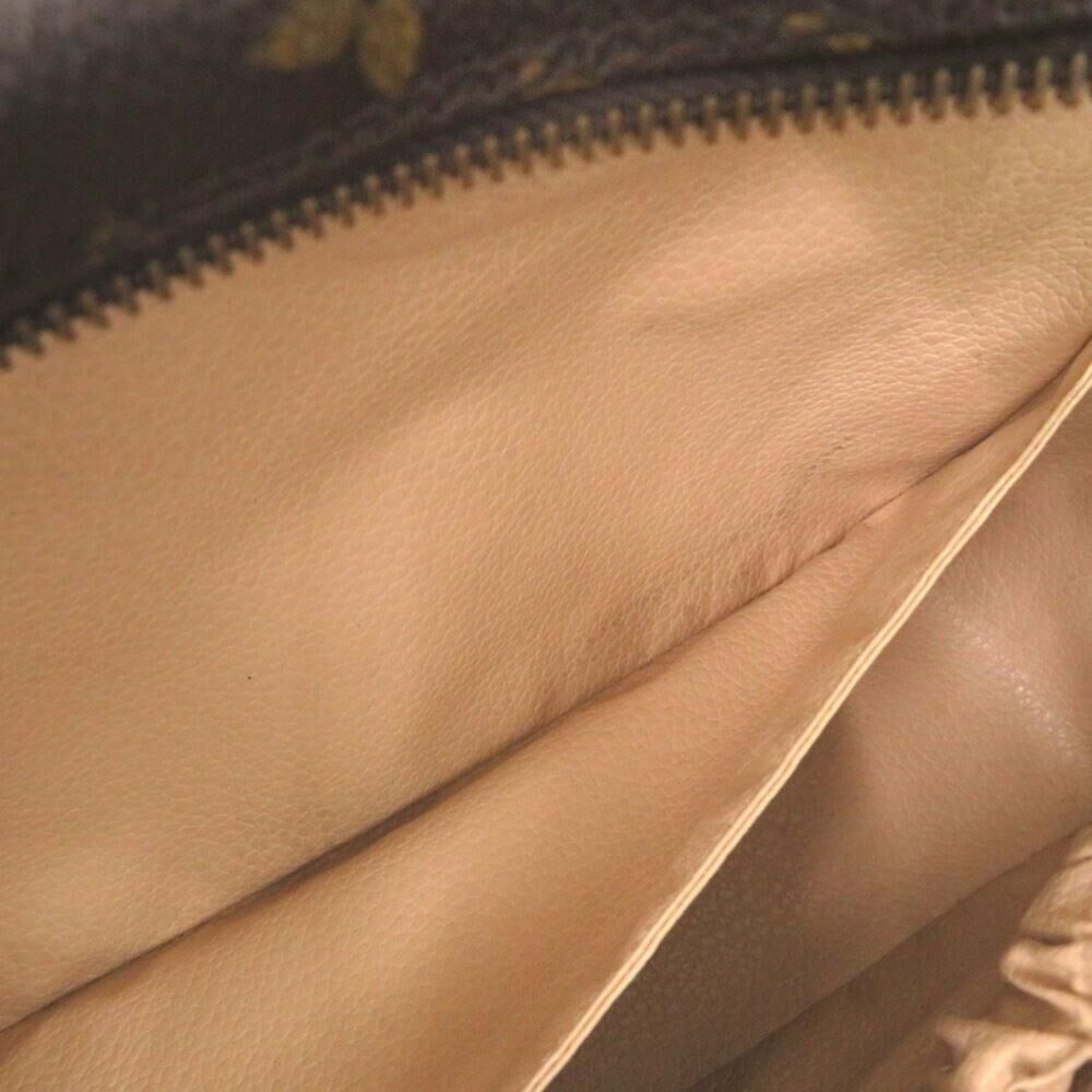 Louis Vuitton Clutch