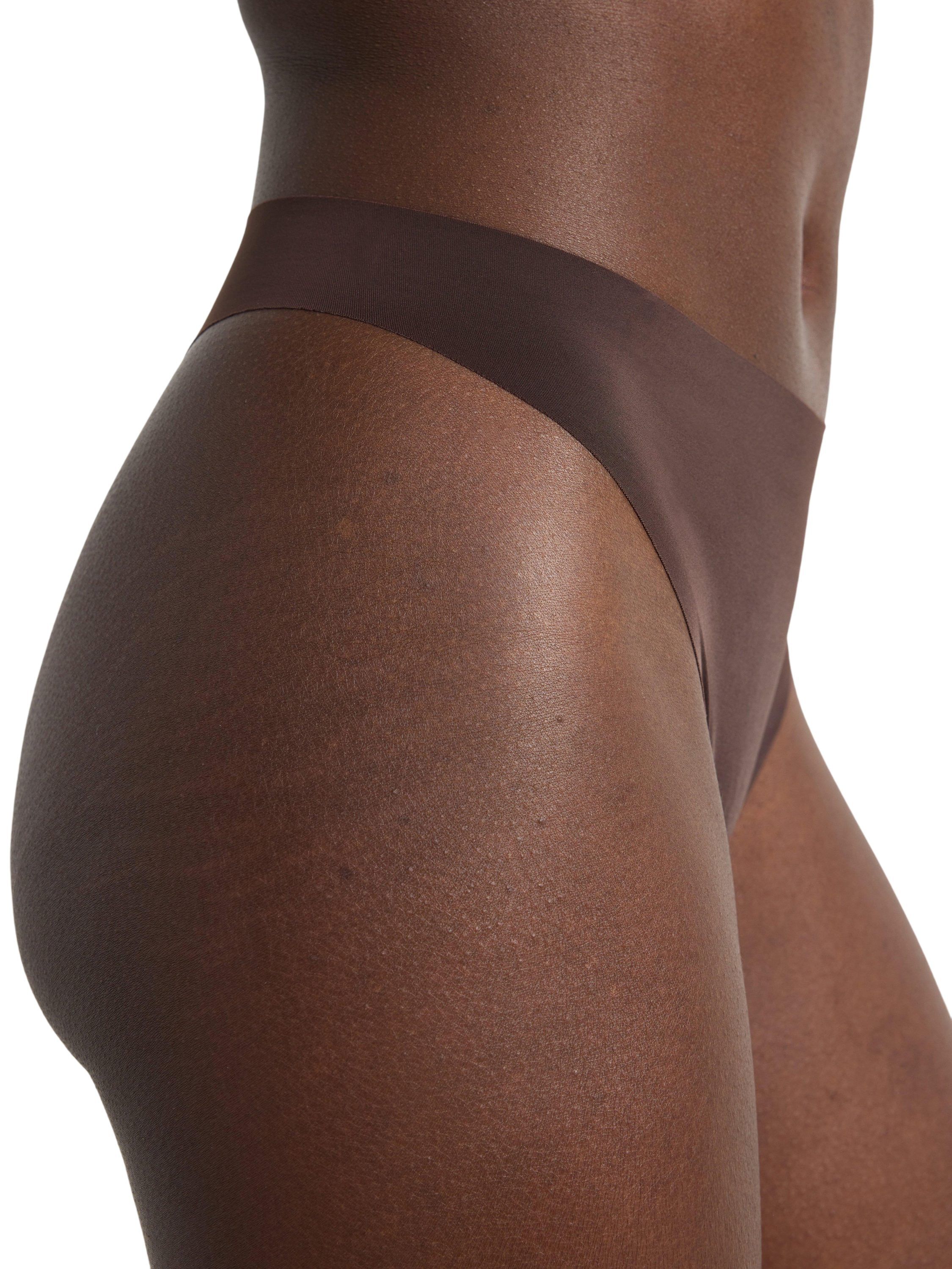 High-waisted thong with an invisibl