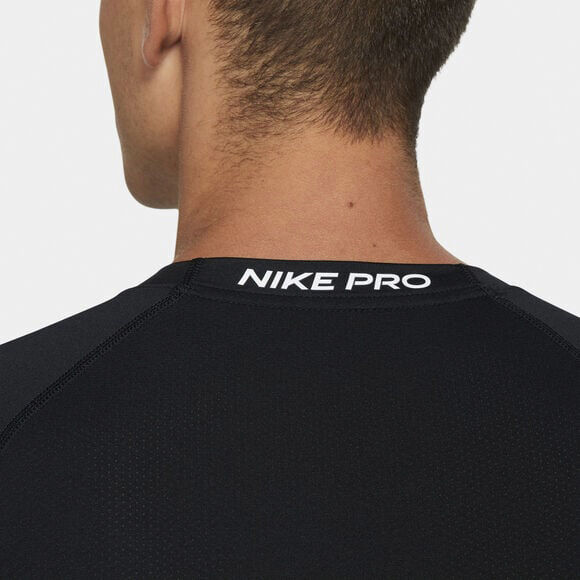 Pro Dri-FIT Tight Fit T-shirt