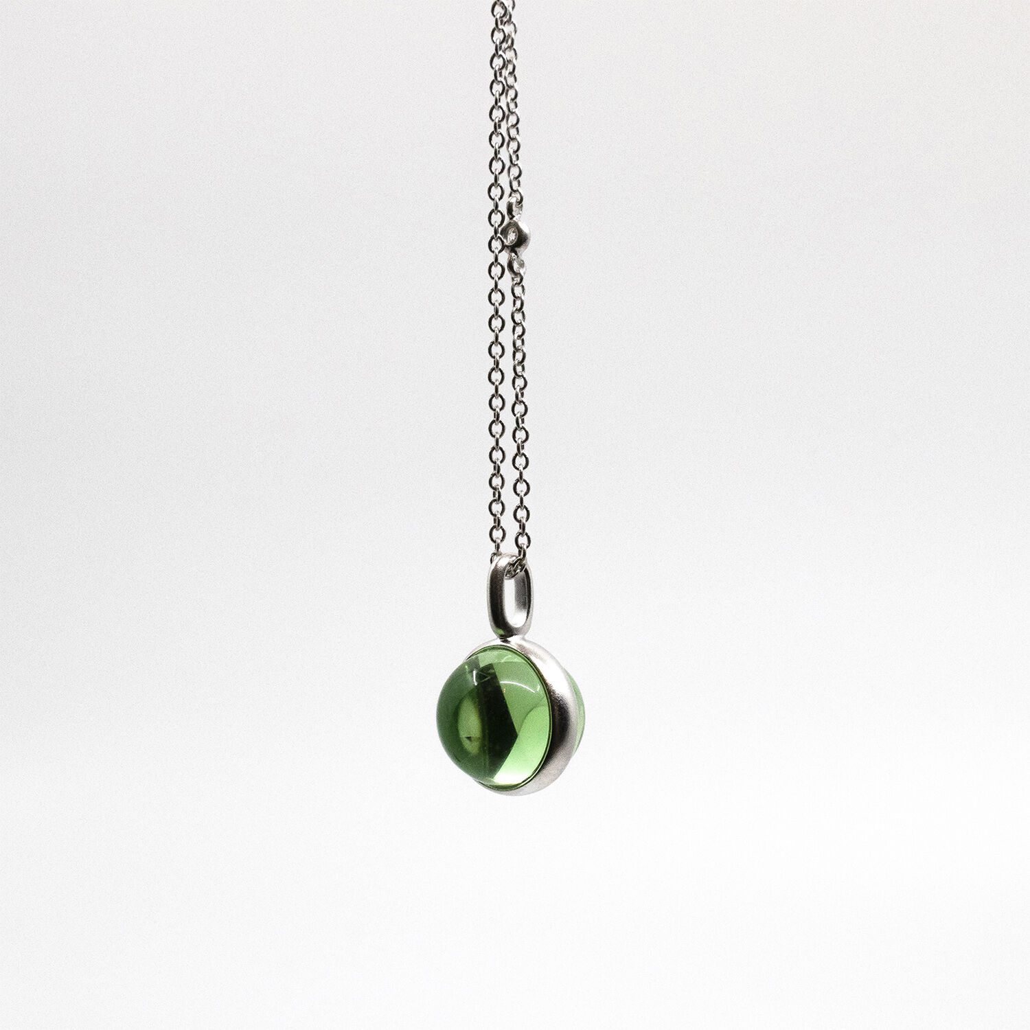 Prime Pendant - Rhodium/Green