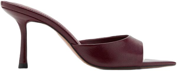 Pointed heel sandals