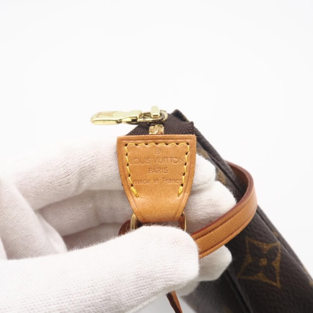 Louis Vuitton Pochette Accessoires
