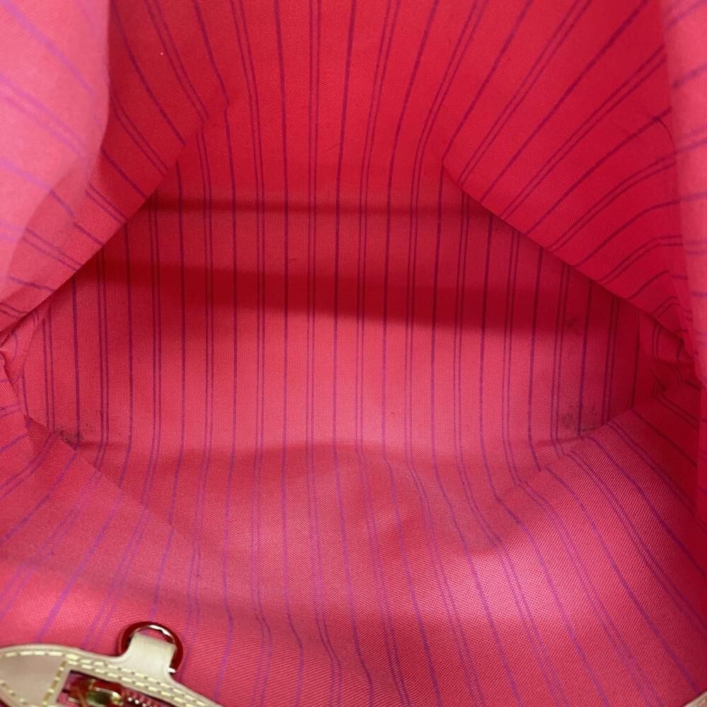 Louis Vuitton Delightful