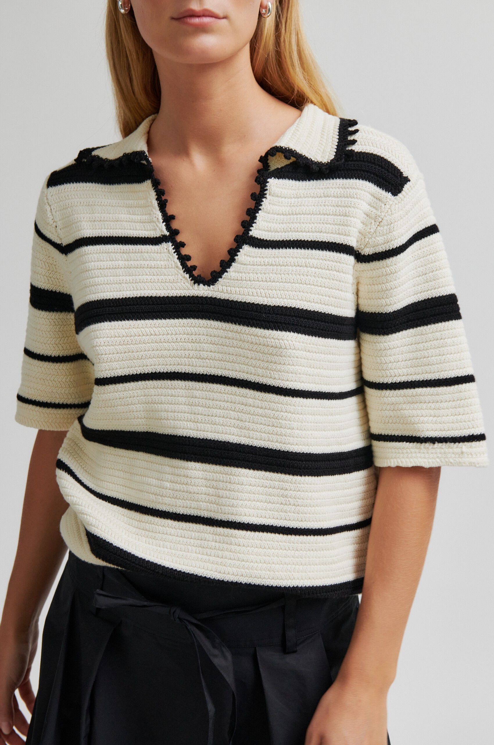 Susi Knit Collar