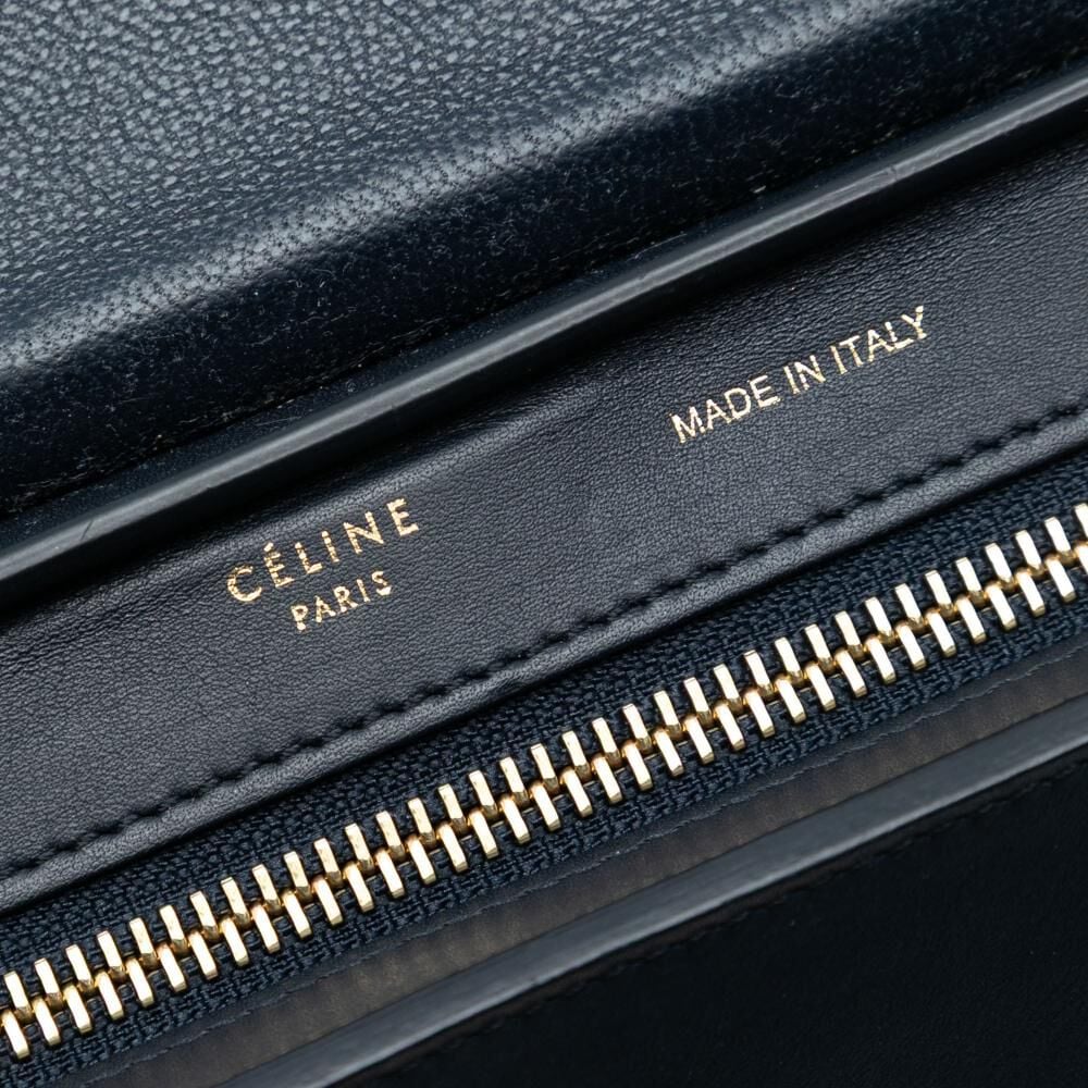 C&eacute;line Trapeze