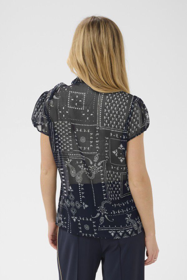 LiljaSZ Crinkle SS Shirt
