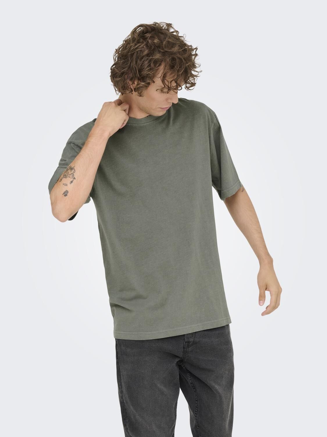 ONSDISTRESS RLX SS TEE NOOS