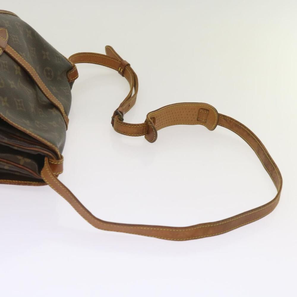 Louis Vuitton Saumur