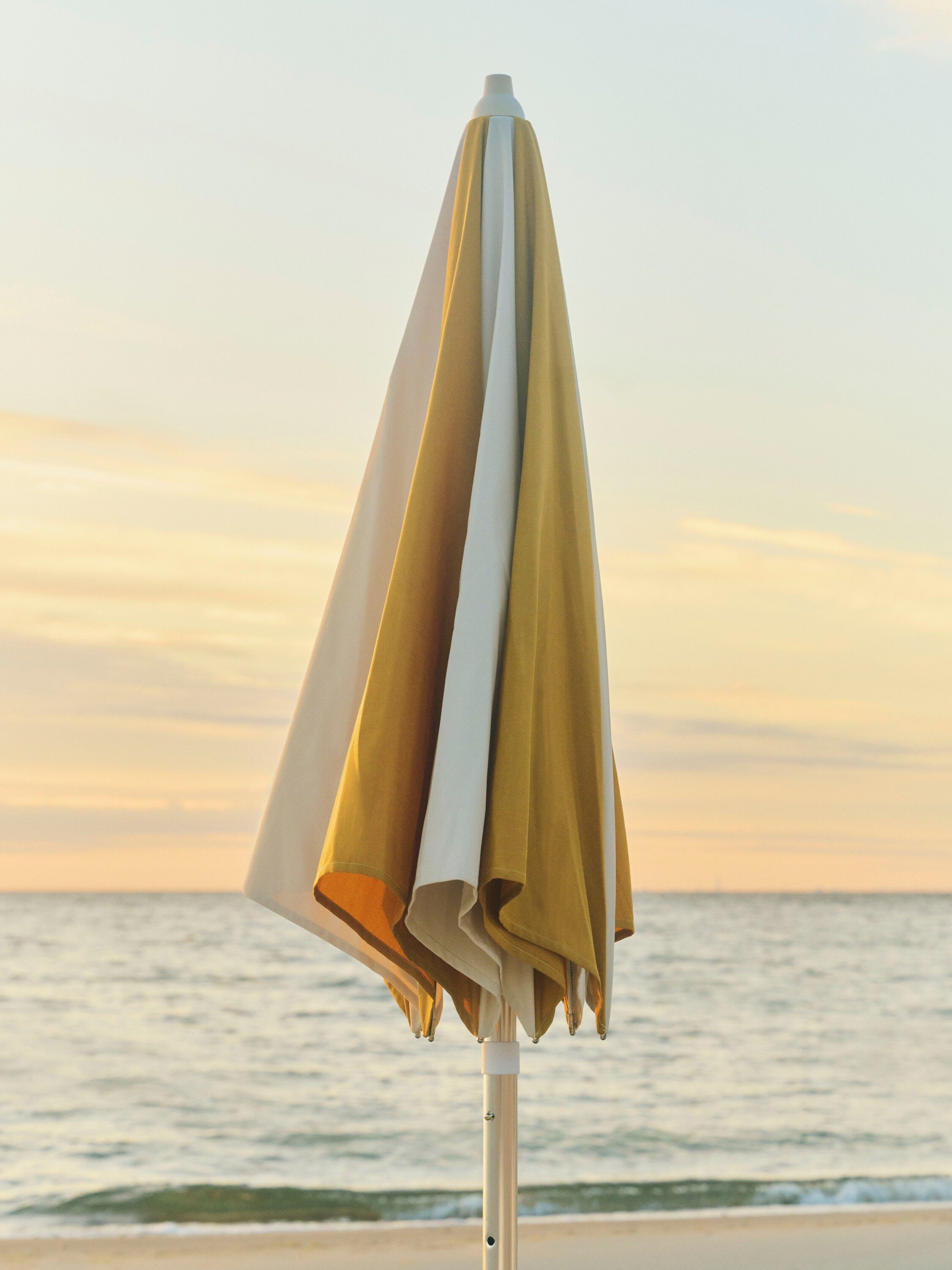 Terrazza Parasol-Octagon-Off-white and ochre