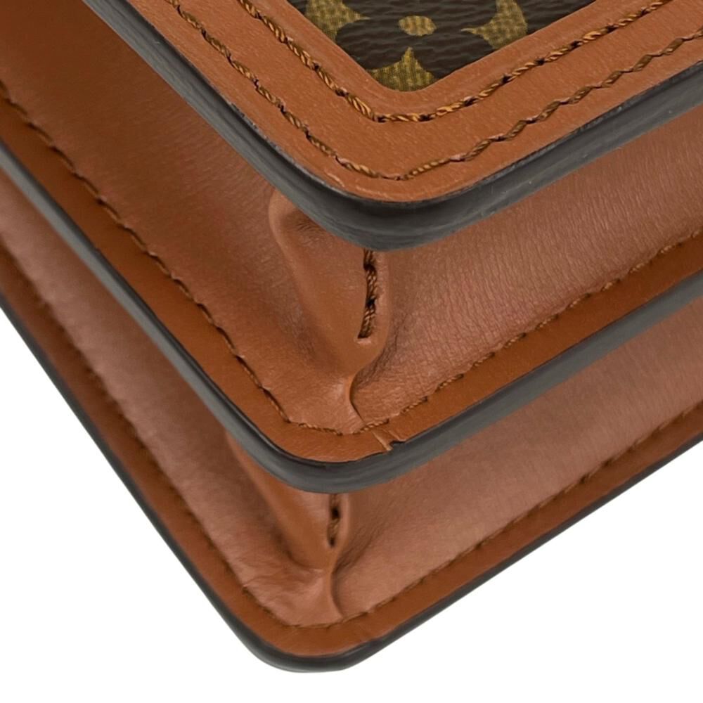 Louis Vuitton Shoulder Bags