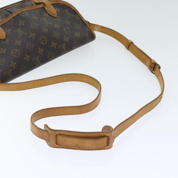 Louis Vuitton Shoulder Bags